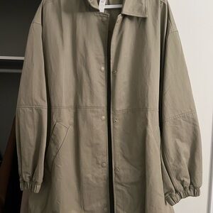 Lululemon Lightweight oversized coaches jacket